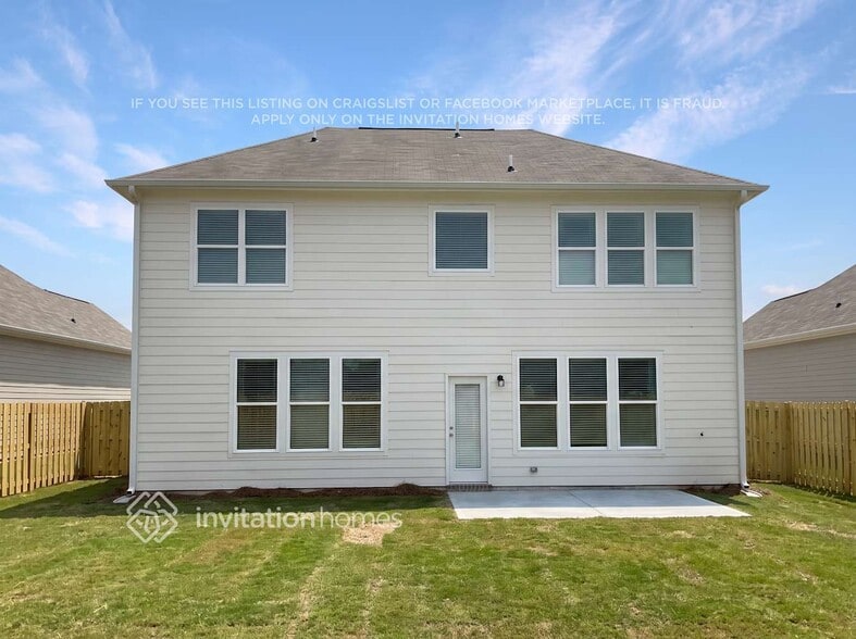 Building Photo - 209 Katherine St