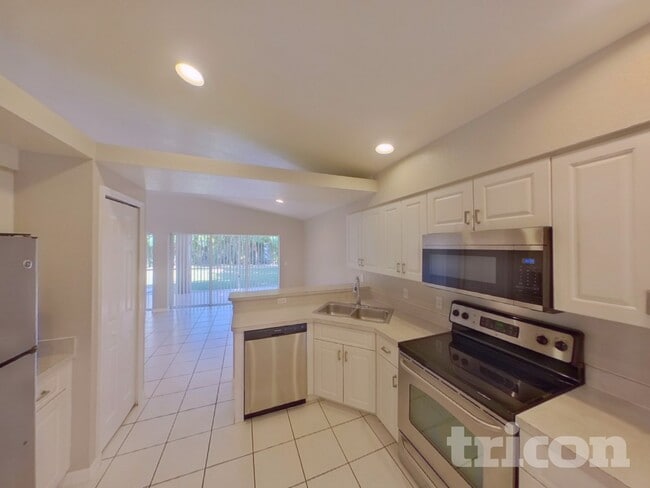 Building Photo - 184 Jennifer Dr