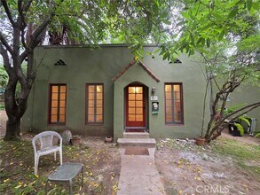 Building Photo - 475 E Sacramento St