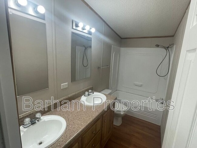 Building Photo - 9753 FM226
