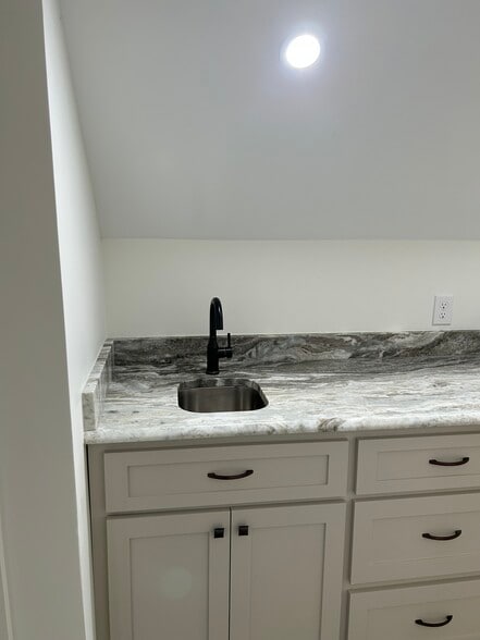 Building Photo - 57 Vanceville County Line Rd