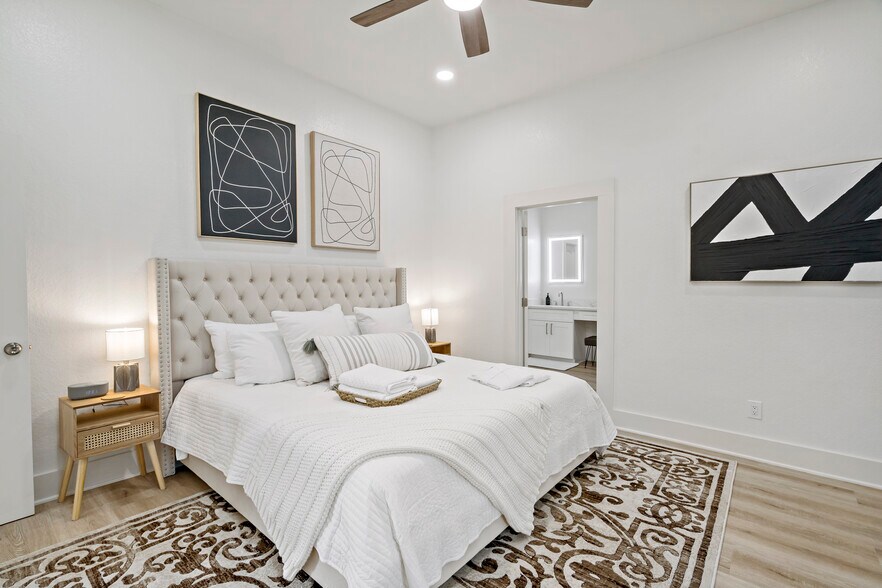 Building Photo - 506 E Evergreen St