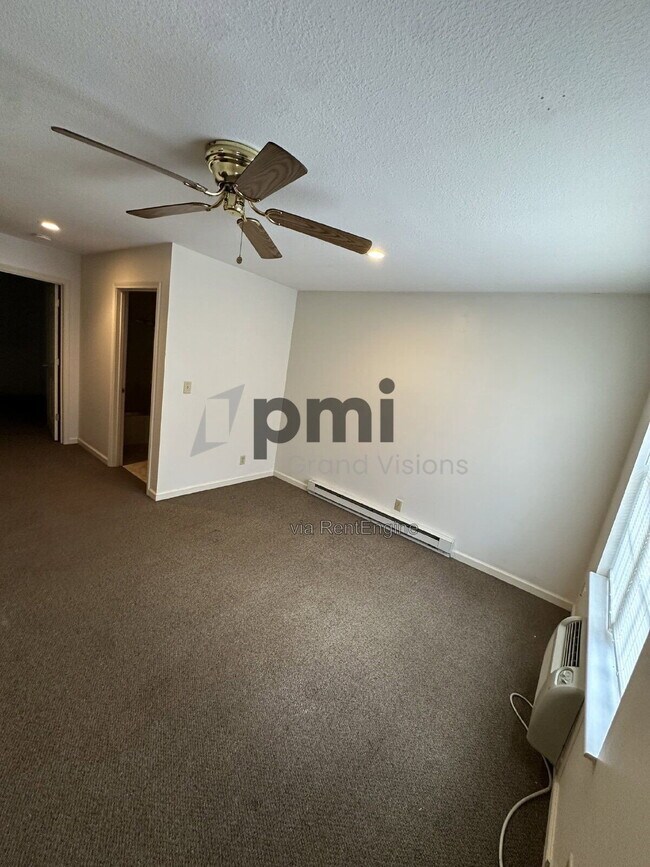 Building Photo - 1308 Arthur Ave