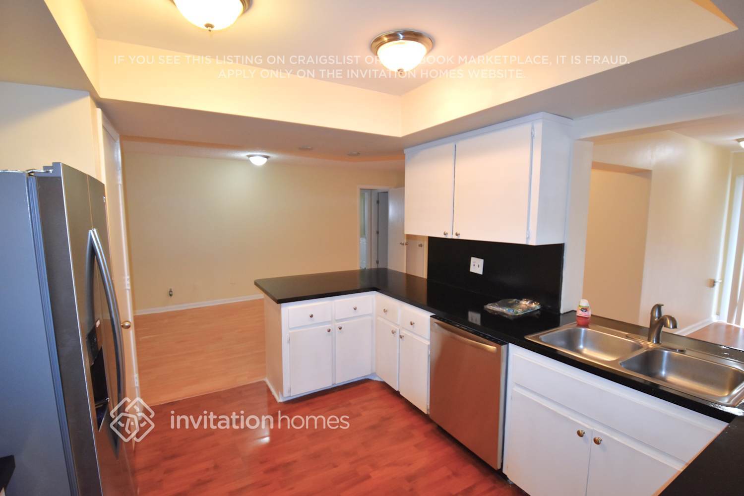 Building Photo - 3520 SW 70th Ave