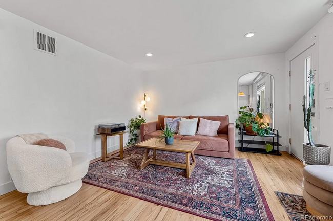Upstairs open living room - 3165 N Saint Paul St