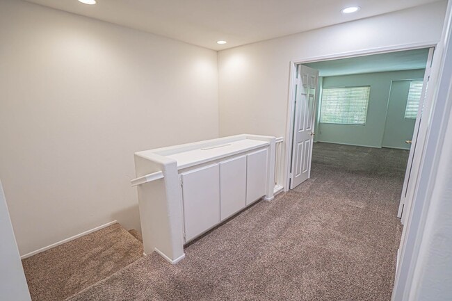 Building Photo - The Palisades -  3 Bedroom Townhome for Rent in Stevenson Ranch!