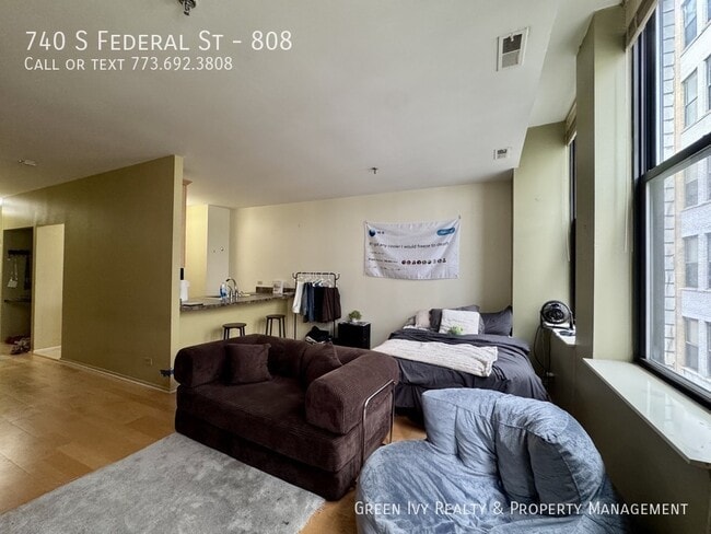 Building Photo - 740 S Federal St