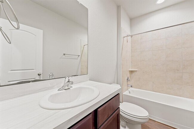 Building Photo - 21143 Waze Lewis Dr
