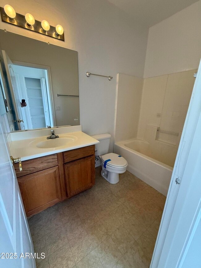 Building Photo - 16828 S Aqua Ct