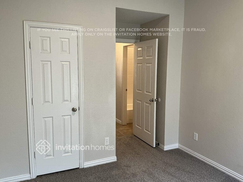 Building Photo - 222 Vernon Dr