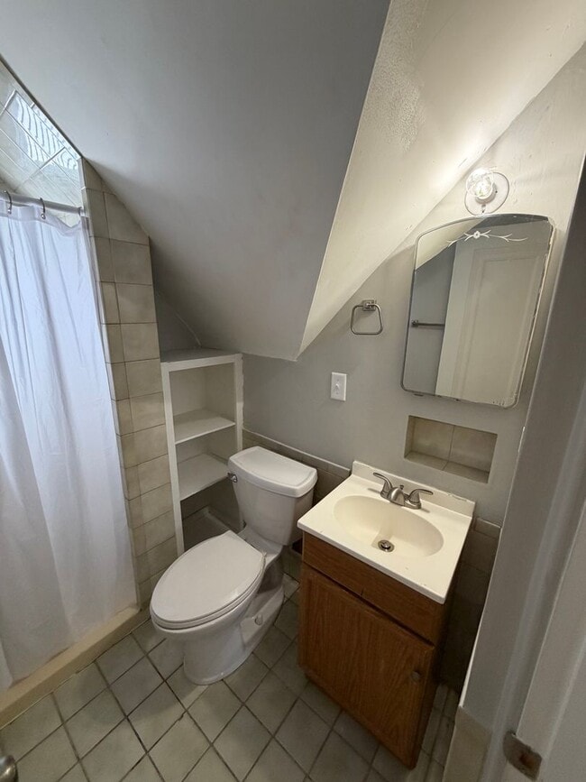 Building Photo - 1913 Stirling Ave