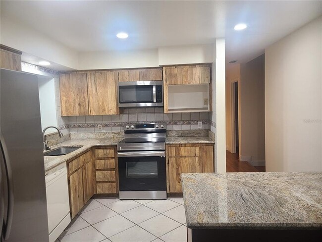 Building Photo - 1125 Santa Cruz Way