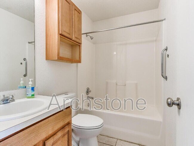 Building Photo - 5508 Del Creek Rd