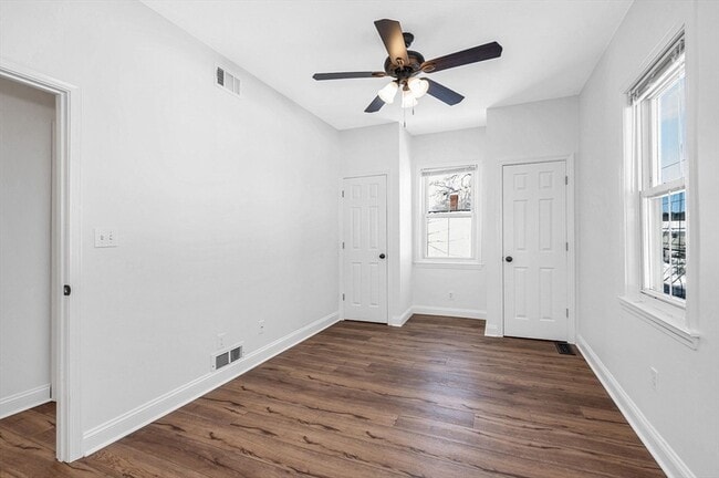 Building Photo - 12 Broadway St