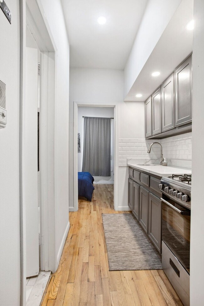 Building Photo - 343 E 118th St