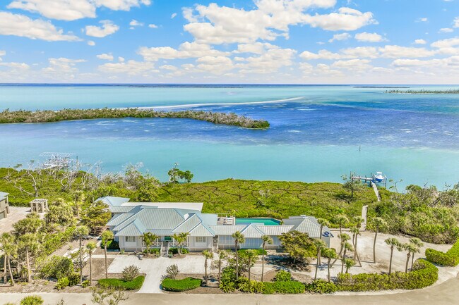 Building Photo - 4040 Loomis Ave