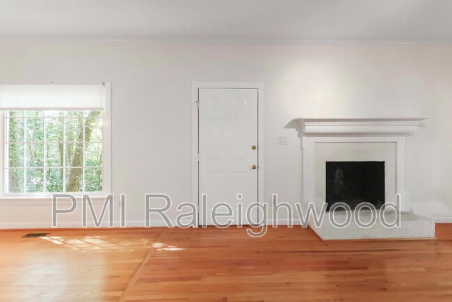 Building Photo - 311 Dansk Ct