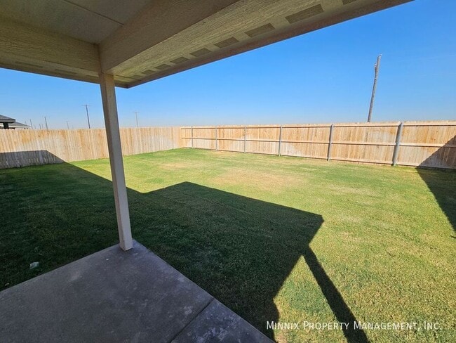 Building Photo - 1325 Bajada St