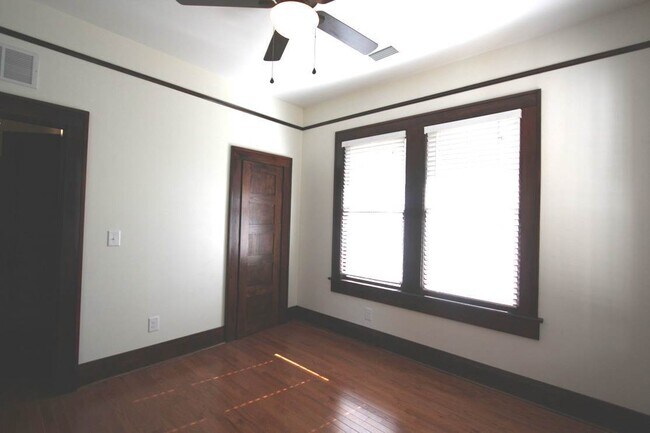 Building Photo - 2404 N Morgan St