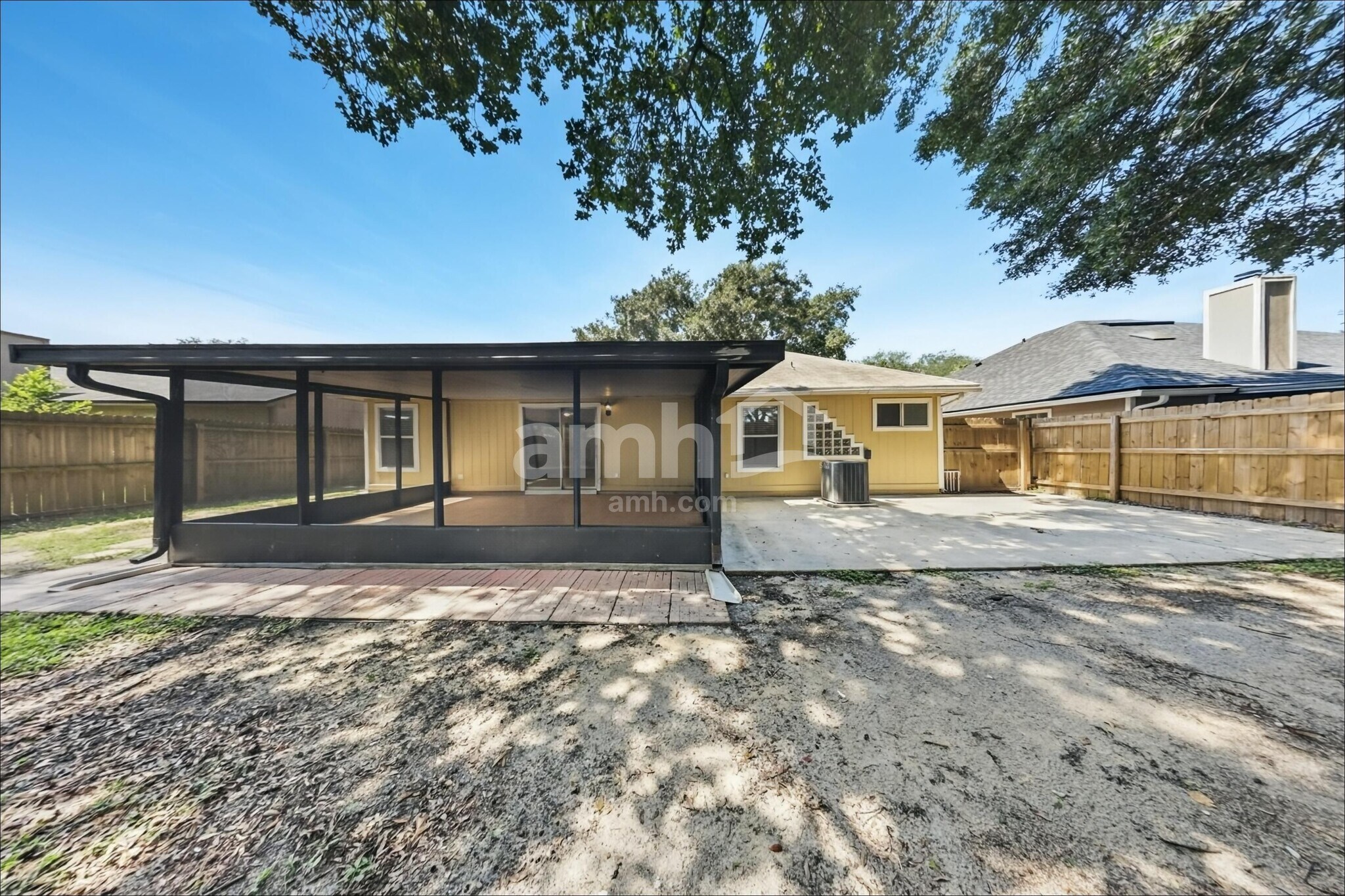 Building Photo - 1773 Chandelier Cir E