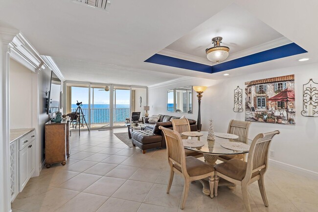 Building Photo - 840 Ocean Dr