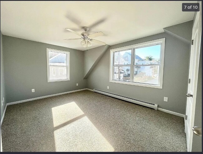 Building Photo - 11 Avon Pl