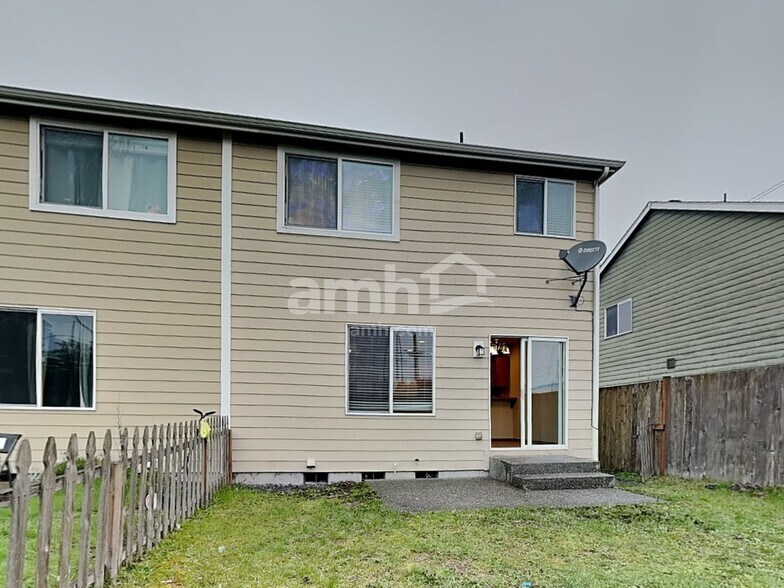 Building Photo - 5321 166th St Ct E