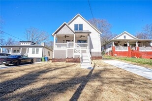 Building Photo - 1119 Victory Dr SW
