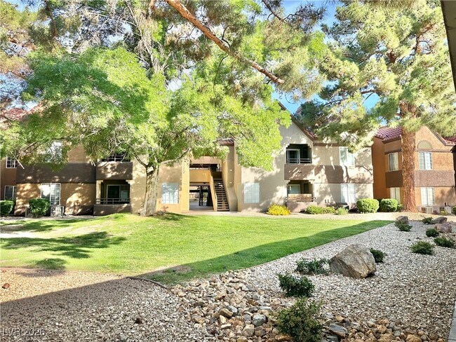 Building Photo - 2200 S Fort Apache Rd