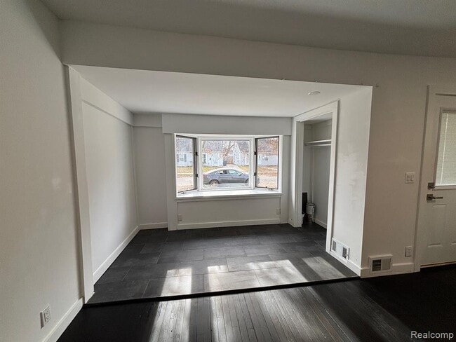 Building Photo - 2145 Browning St