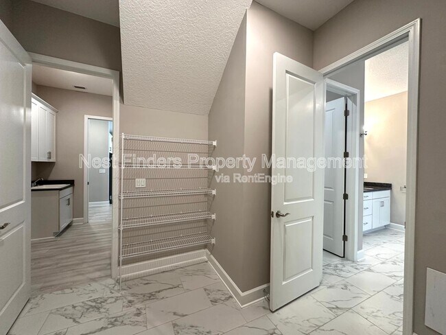 Building Photo - 11176 Engineering Way