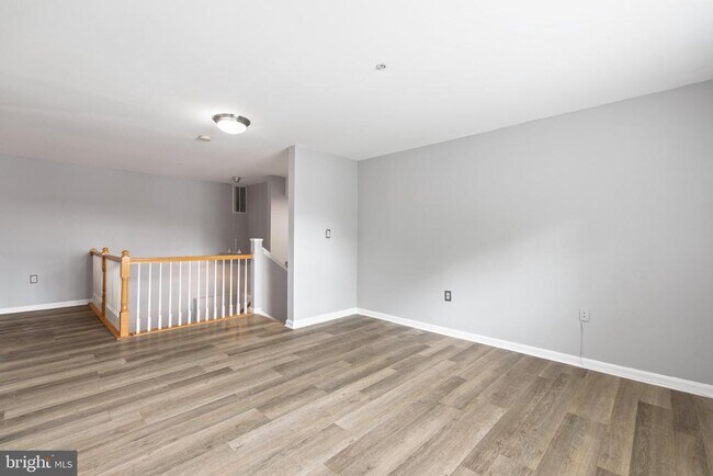 Building Photo - 15605 Everglade Ln