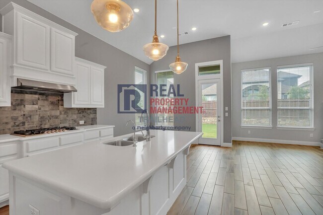 Building Photo - Spacious Home with Office & Media Room in Tavolo Park