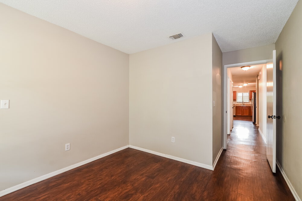 Building Photo - 321 Alba Ln