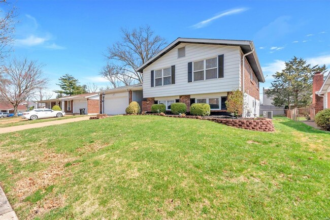 Building Photo - 5372 Chatfield Dr