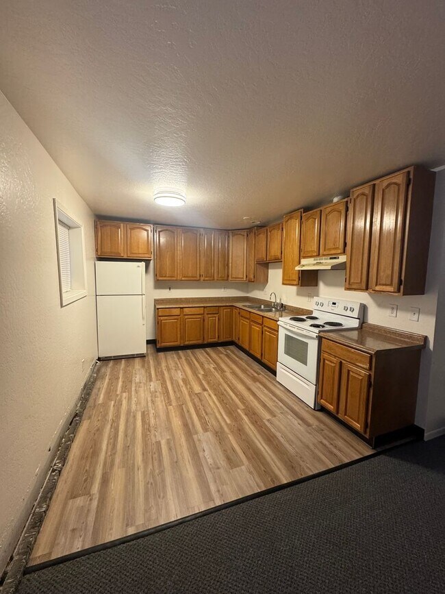 Primary Photo - 401 N Mumford St