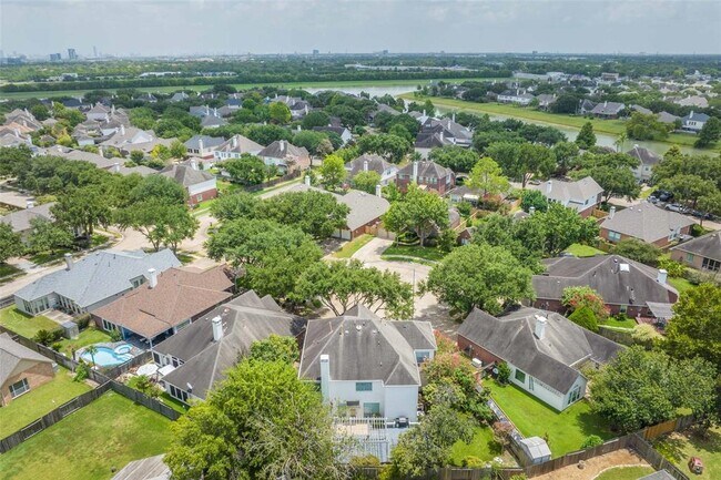 Building Photo - 12414 N Shadow Cove Dr