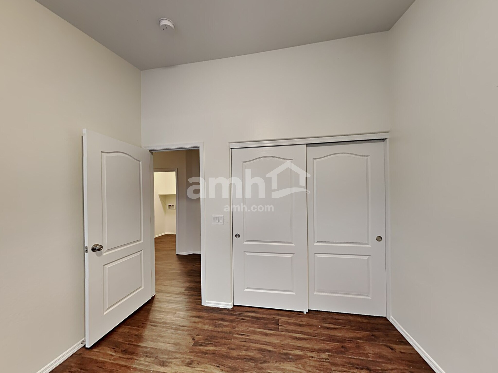 Building Photo - 3405 S 91st Dr