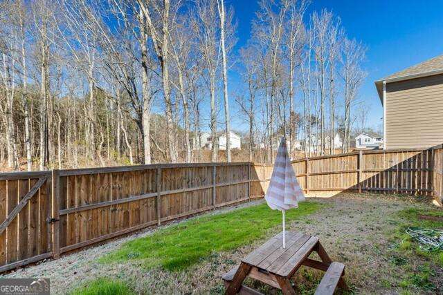 Building Photo - 165 Tulip Dr