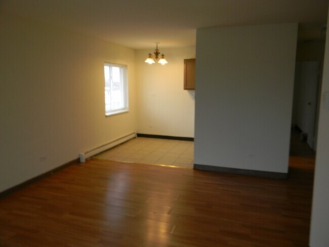 Building Photo - 311 Hawthorne Cir