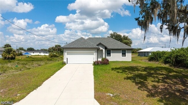 Building Photo - 3013 Adcock Dr