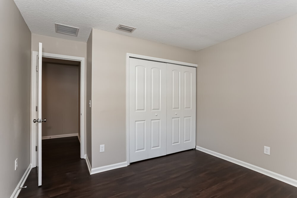 Building Photo - 75245 Ravenwood Dr