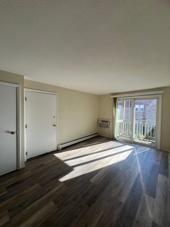 Building Photo - 57 W Elm Terrace