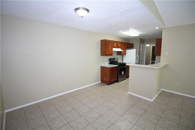 Building Photo - 12331 Alderbrook Dr