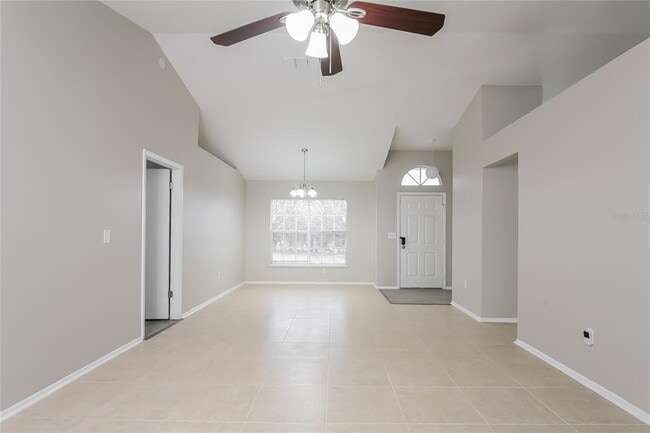 Building Photo - 246 Cobblestone Dr