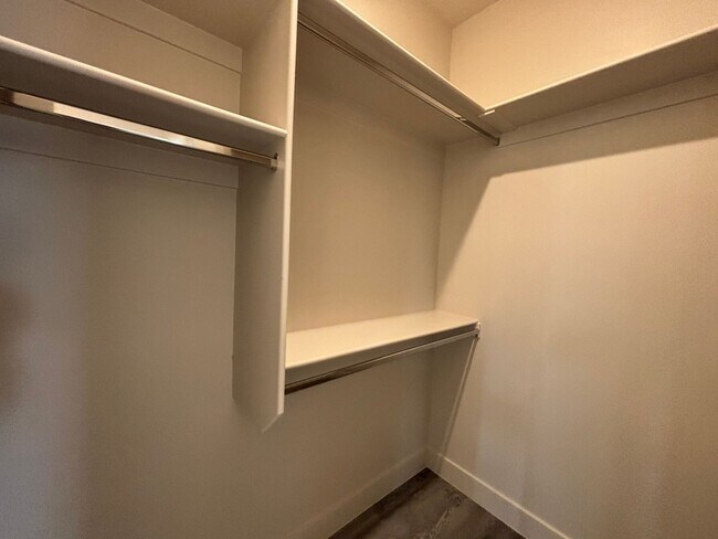 Building Photo - BRAND NEW TOWNHOME FOR RENT!