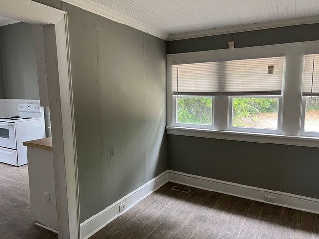 Building Photo - Large 3 Bedroom Home in Edgecombe County -...