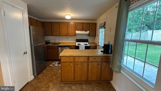 Building Photo - 6441 Grafton Garth Ct
