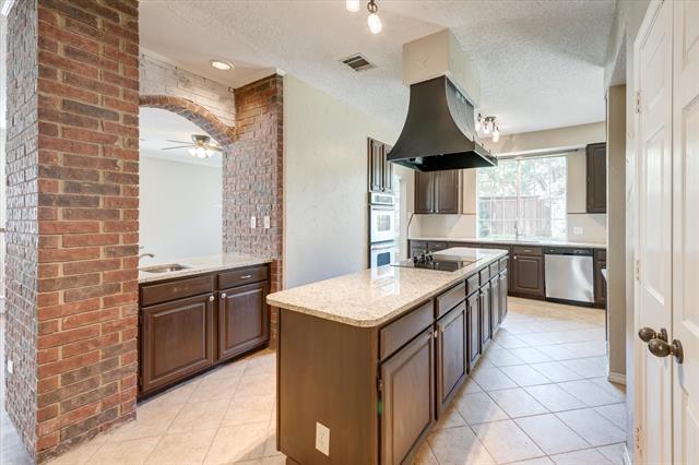 Building Photo - 3322 Bridlewood Dr