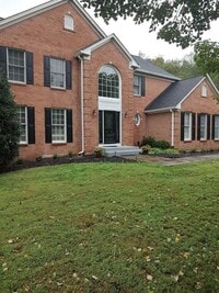 Building Photo - Full, Walk-out, Basement Apartment for Rent